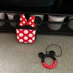 COPY - COPY - AirPods case with clip for first & second gen